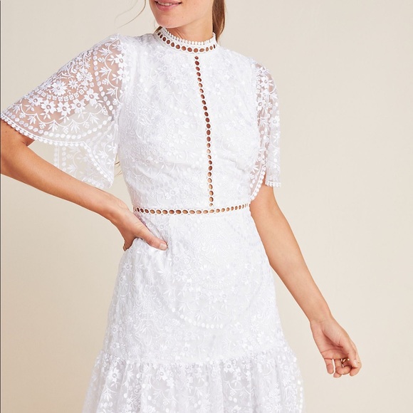 monique lhuillier white dress